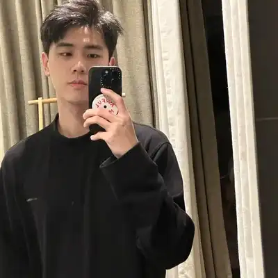 刘怡
